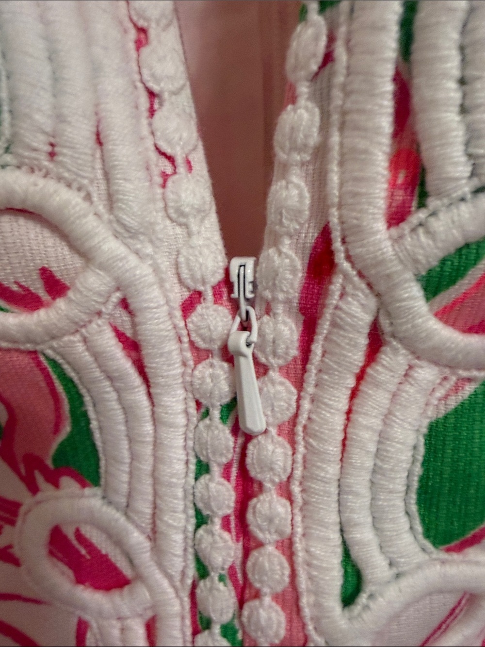 Lilly Pulitzer 💗Sleeveless Pink & Green Flamingo Print Shift Dress - Picture 4 of 15